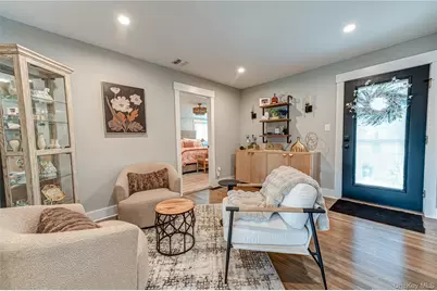 3 Baylor Drive, Smithtown, NY 11787 - Photo 9