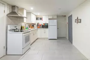 150-07 Reeves Ave, Flushing, NY 11367 - Photo 17
