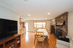25 Rock Ln, Levittown, NY 11756 - Photo 7