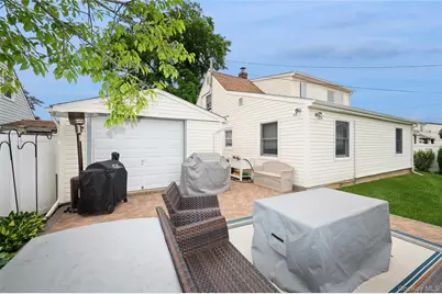 25 Rock Lane, Levittown, NY 11756 - Photo 23