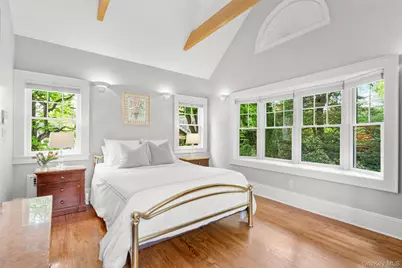 12 Parkway Street, Larchmont, NY 10538 - Photo 25