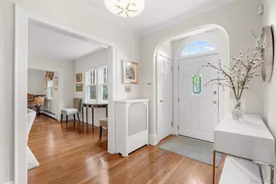 12 Parkway Street, Larchmont, NY 10538 - Photo 3