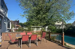 7 Dawes Ave, Syosset, NY 11791 - Photo 21