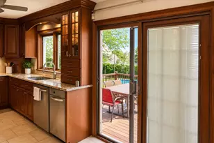 7 Dawes Ave, Syosset, NY 11791 - Photo 7