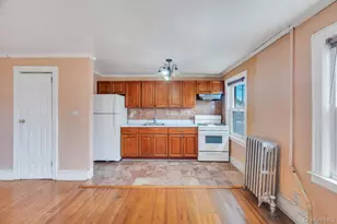 50-12 202nd St, Bayside, NY 11364 - Photo 27
