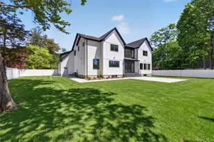 364 Old Farmingdale Rd, West Babylon, NY 11704 - Photo 47