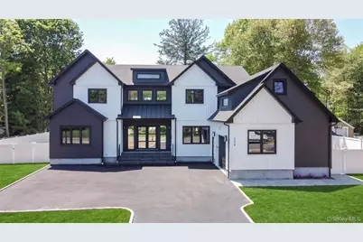 364 Old Farmingdale Road, West Babylon, NY 11704 - Photo 1
