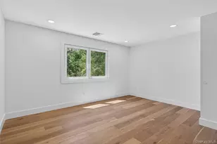 364 Old Farmingdale Rd, West Babylon, NY 11704 - Photo 35