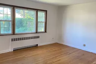 263 Gilmore St, Mineola, NY 11501 - Photo 3