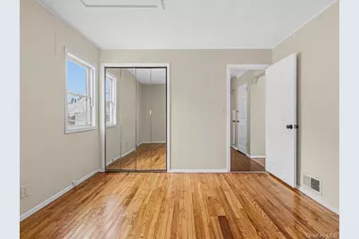 98 Lincoln Street, Elmont, NY 11003 - Photo 11
