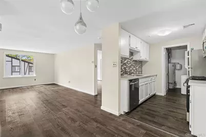 104 Birchwood Road, Medford, NY 11763 - Photo 7
