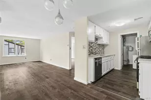 104 Birchwood Rd, Medford, NY 11763 - Photo 7