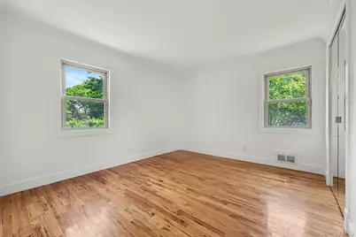 70 Richbell Road, White Plains, NY 10605 - Photo 13