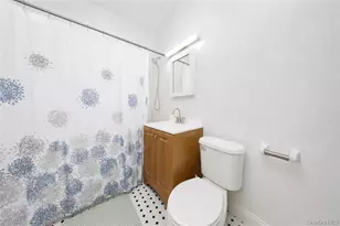 2351 E 22nd St, Brooklyn, NY 11229 - Photo 29