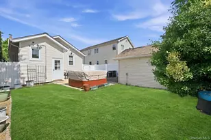 707 5th Street S, Lindenhurst, NY 11757 - Photo 27