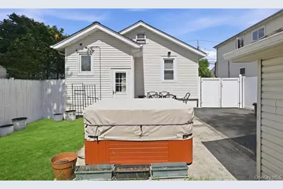 707 5th Street S, Lindenhurst, NY 11757 - Photo 29