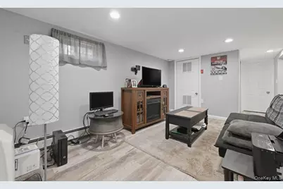 707 5th Street S, Lindenhurst, NY 11757 - Photo 23