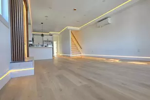 445 Beach 45th St, Far Rockaway, NY 11691 - Photo 11