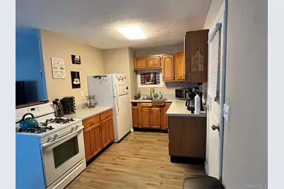 12 Briarwood Crescent, Newburgh, NY 12550 - Photo 17