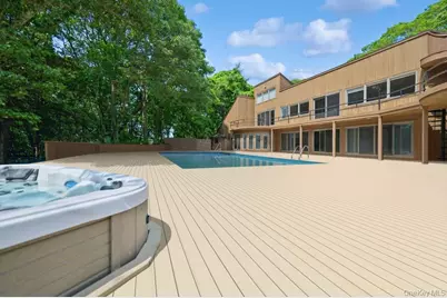 61 Hidden Cove Court, Southampton, NY 11968 - Photo 21