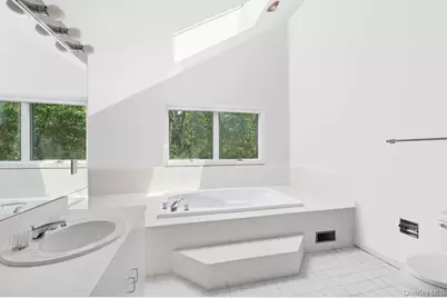 61 Hidden Cove Court, Southampton, NY 11968 - Photo 17