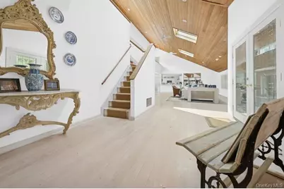 61 Hidden Cove Court, Southampton, NY 11968 - Photo 5