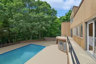 61 Hidden Cove Ct, Southampton, NY 11968 - Photo 15