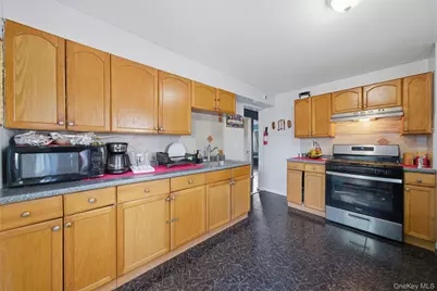 101 Woods Avenue, Roosevelt, NY 11575 - Photo 13
