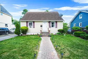 101 Woods Ave, Roosevelt, NY 11575 - Photo 3