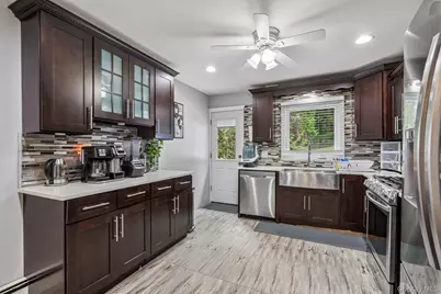 583 Bellevue Avenue N, Yonkers, NY 10703 - Photo 17