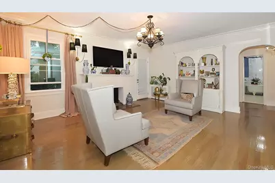 32 Franklin Avenue, Sea Cliff, NY 11579 - Photo 11