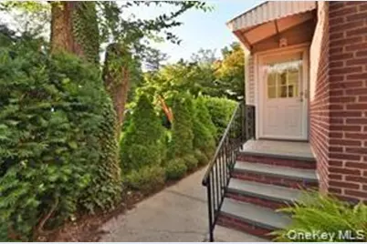 32 Franklin Avenue, Sea Cliff, NY 11579 - Photo 9