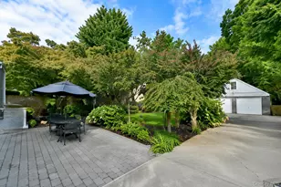 32 Franklin Ave, Sea Cliff, NY 11579 - Photo 5