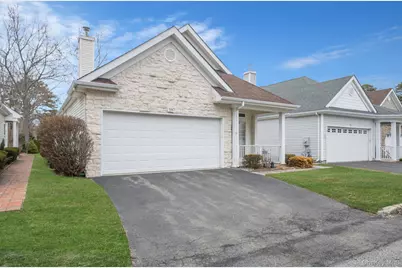 515 Leisure Drive, Ridge, NY 11961 - Photo 3