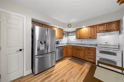 36 Marshall Drive, Selden, NY 11784 - Photo 15