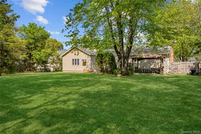 36 Marshall Drive, Selden, NY 11784 - Photo 37