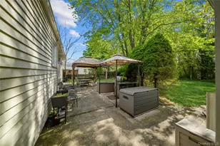36 Marshall Dr, Selden, NY 11784 - Photo 31