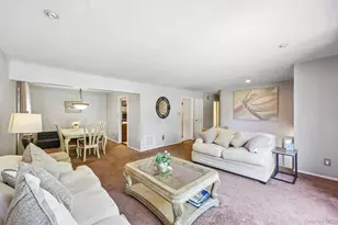 4 Sherbrooke Dr, Smithtown, NY 11787 - Photo 7