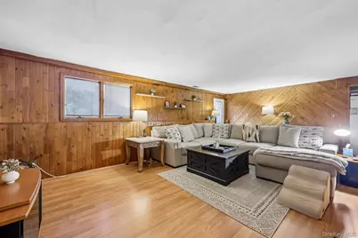 4 Sherbrooke Drive, Smithtown, NY 11787 - Photo 27