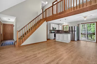 110 Ledgeview Drive, Hawley, PA 18428 - Photo 11