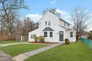 19 Westside Ave, Bay Shore, NY 11706 - Photo 3