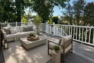 31 Weeks Ave, Oyster Bay, NY 11771 - Photo 13