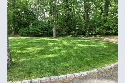 80 Alpine Way, South Huntington, NY 11746 - Photo 39