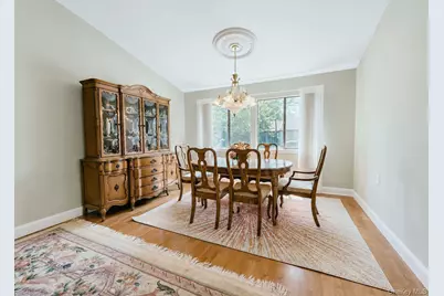 180 Strathmore Gate Drive, Stony Brook, NY 11790 - Photo 9