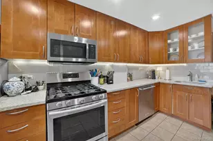 4218 Herkimer Pl, Bronx, NY 10470 - Photo 15
