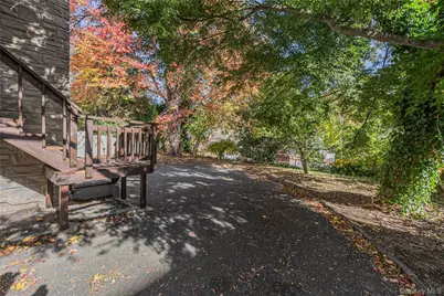 39 Hillcrest, Hartsdale, NY 10530 - Photo 3
