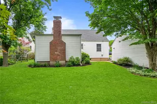 4 Birch Pl, Glen Cove, NY 11542 - Photo 27