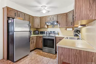 4 Birch Pl, Glen Cove, NY 11542 - Photo 11