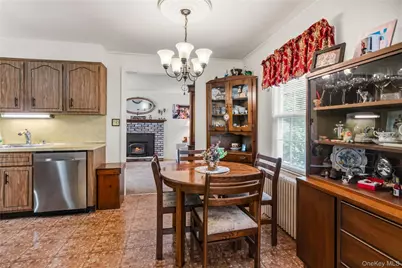4 Birch Place, Glen Cove, NY 11542 - Photo 9
