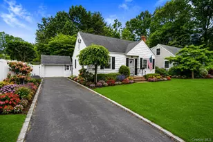 4 Birch Pl, Glen Cove, NY 11542 - Photo 3